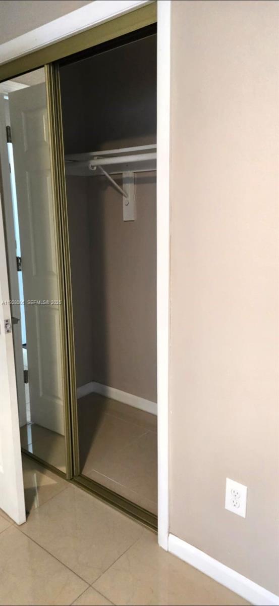 Building Photo - 2228 Polk St