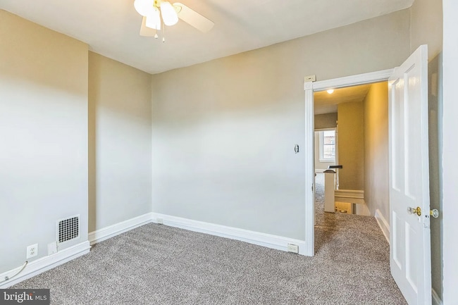 Building Photo - Spacious & Updated Grays Ferry Rowhome Near Parks and Center City — Accepting ALL PHA voucher hol...