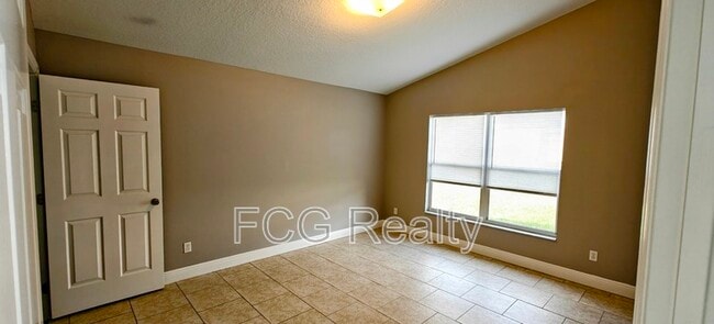 Building Photo - 122 Glenwood Blvd