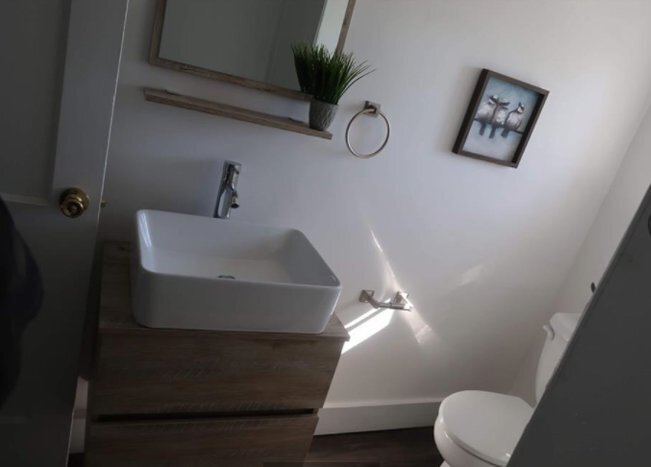 Building Photo - 2010-2012 Maplegrove Ave