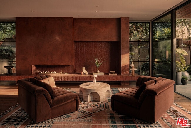 Building Photo - 530 N La Jolla Ave