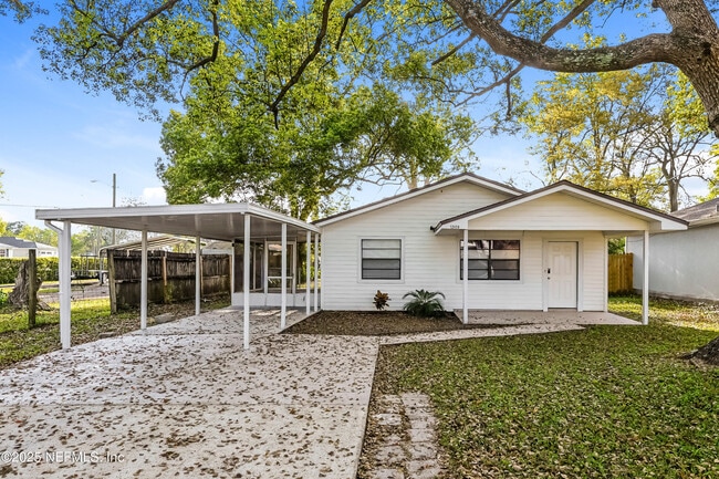 Primary Photo - 12459 Sago Ave W