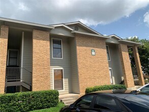 Building Photo - 10616 Mellow Meadow Dr