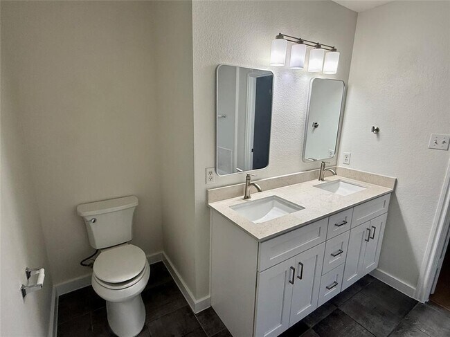 Building Photo - 203 Northern Trail