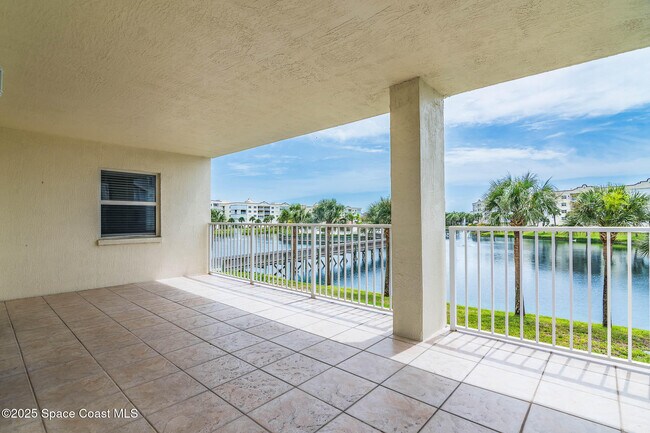 Building Photo - 8921 Lake Dr