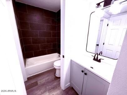 Building Photo - 1009 E Chipman Rd