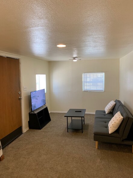 Building Photo - 1134 NW 96th St