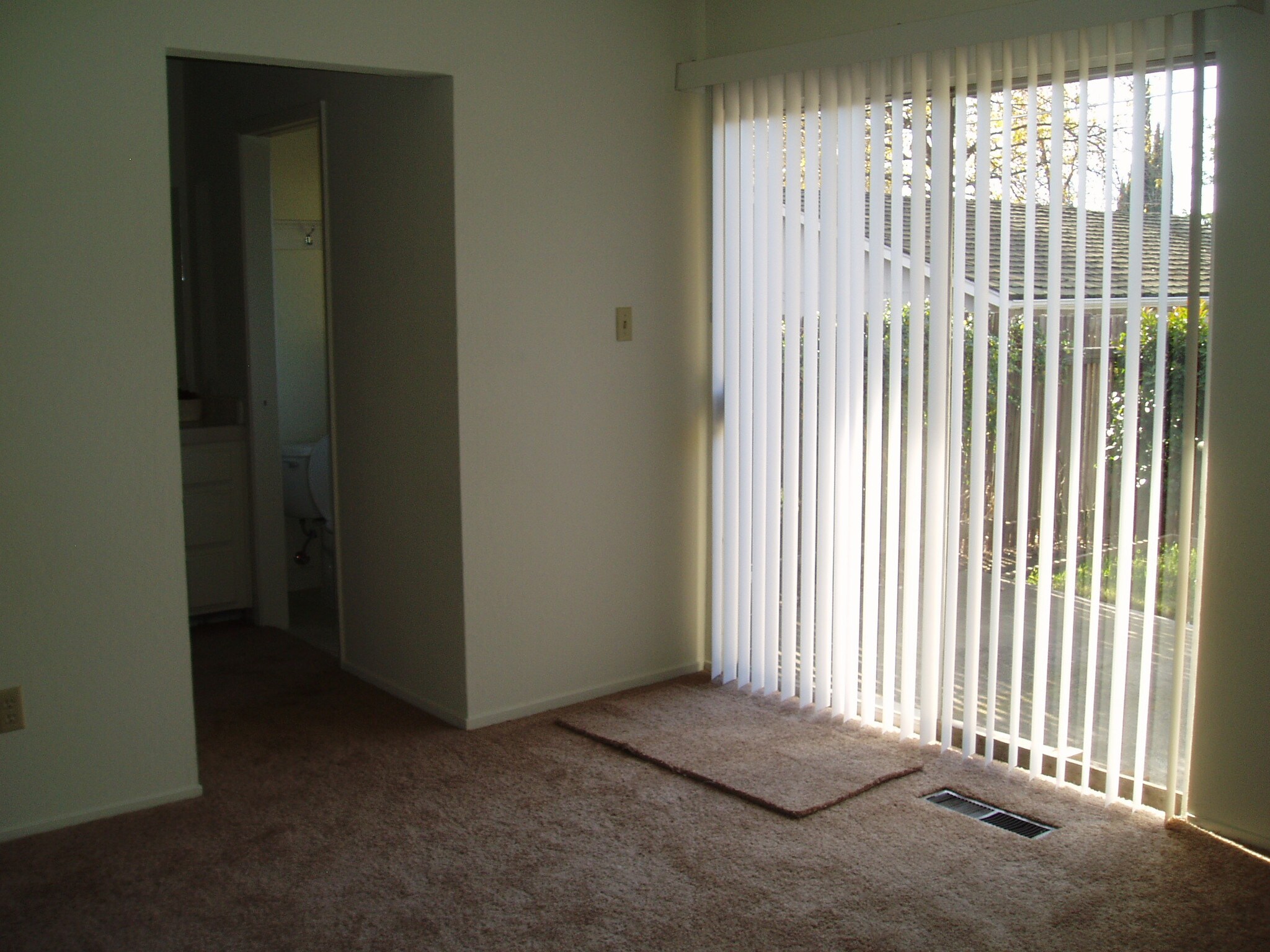 Building Photo - 6011 Leafwood Dr