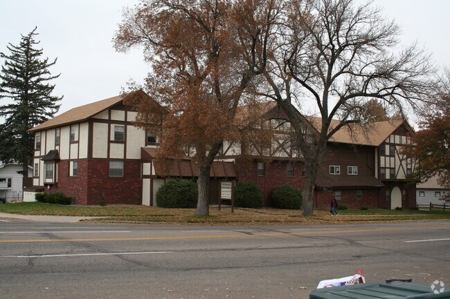 Building Photo - Coedhause Apartments