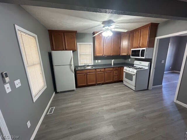 Building Photo - 12224 Fairview Ct