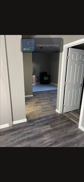 Building Photo - 4604 E Van Buren Ave