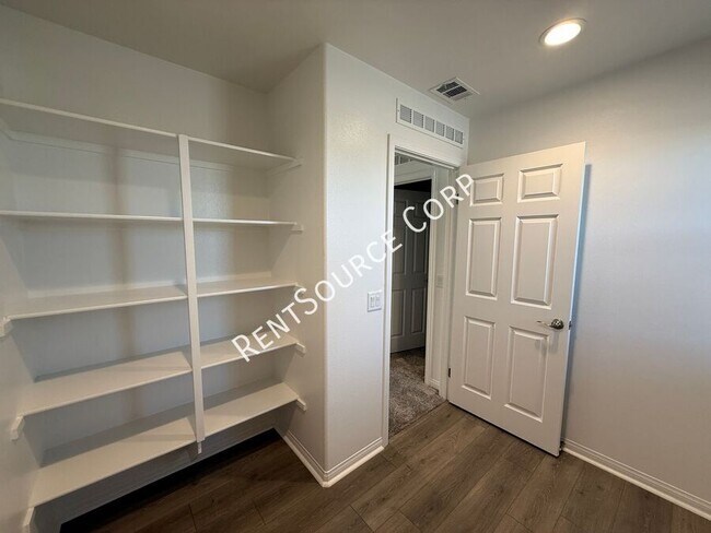 Building Photo - 6030 W Ave J 9