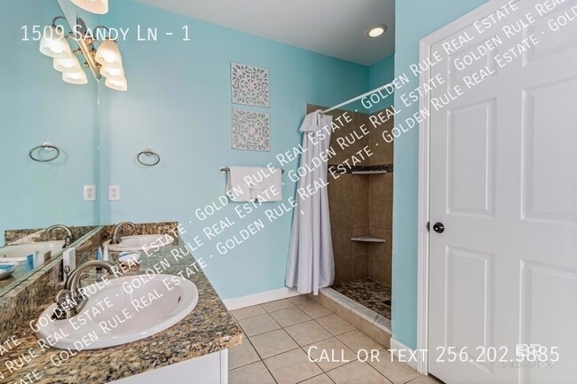 Building Photo - 1509 Sandy Ln