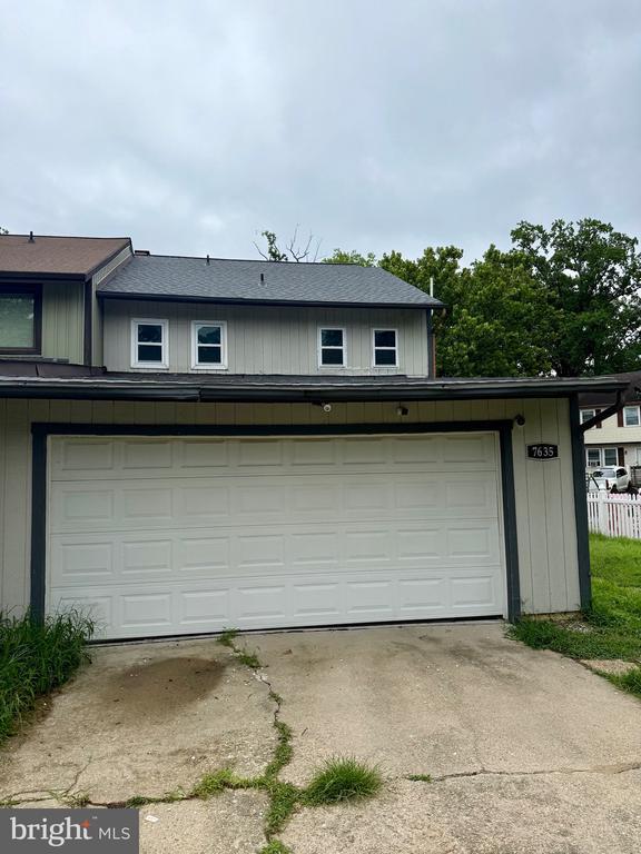 Building Photo - 7635 Stoney Creek Dr