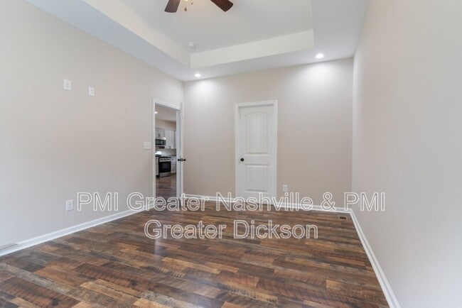 Building Photo - 218 Mike St