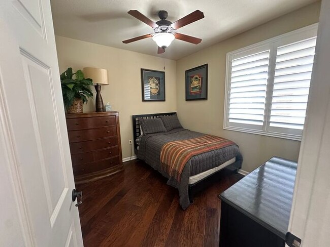 Building Photo - 6090 Ingleston Dr