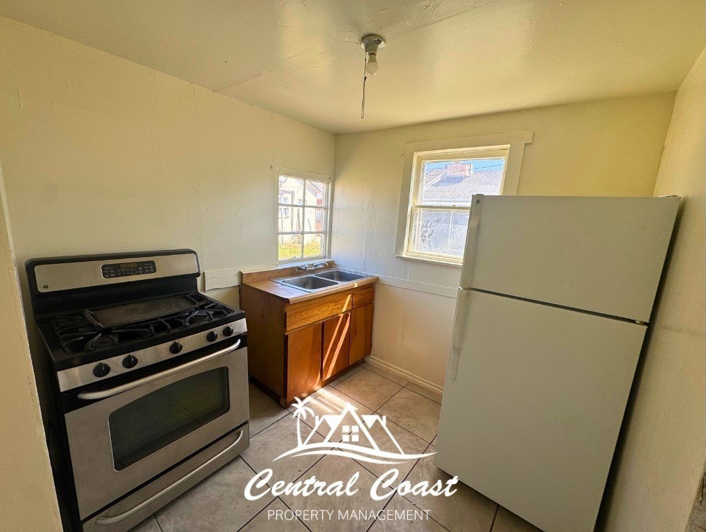 Building Photo - 0 E Chapel St