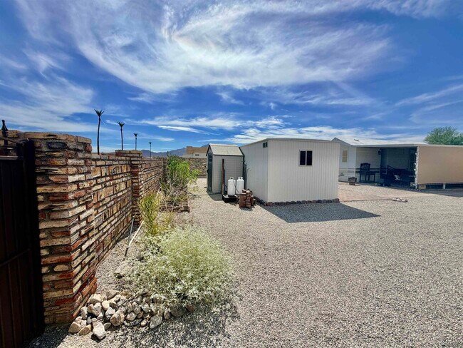 Building Photo - 14572 E 48th Dr