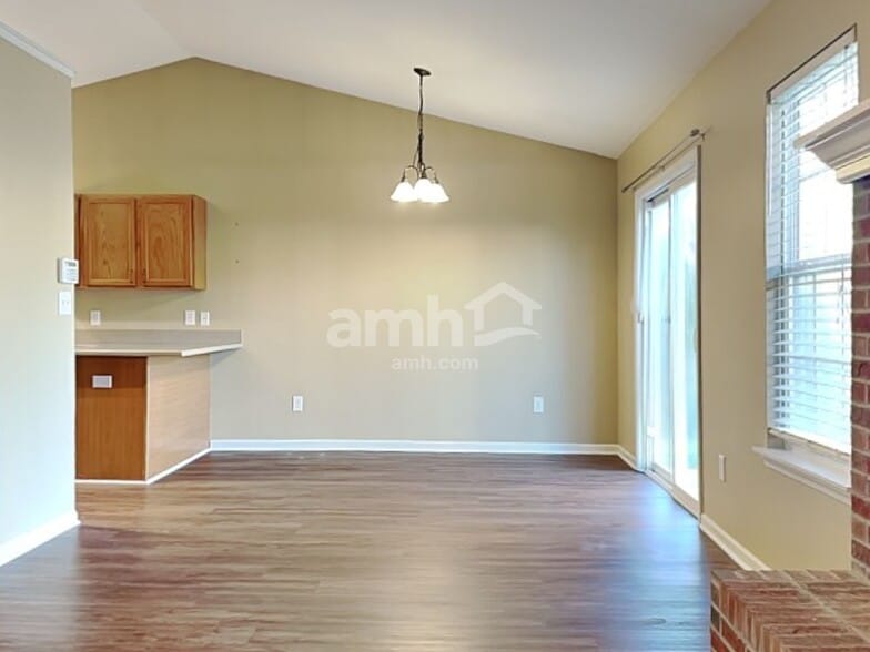 Building Photo - 19438 Rocky Beach Dr