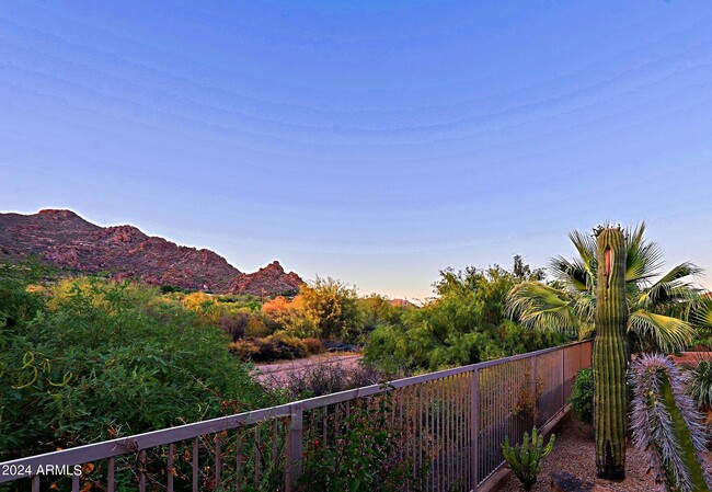 Building Photo - 6564 E Whispering Mesquite Trail