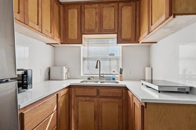 Building Photo - 2106 Avalon Ln