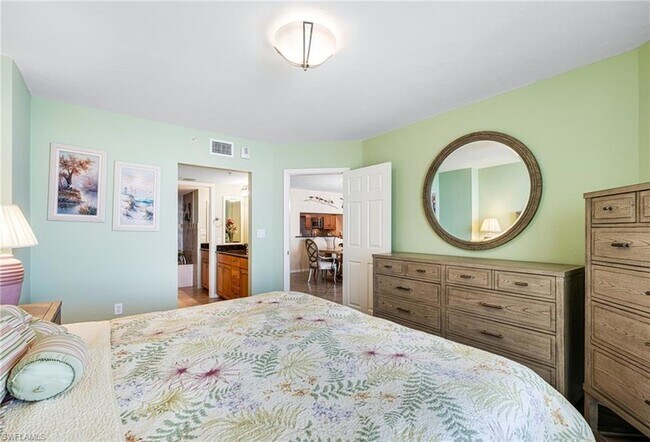 Building Photo - 990 Cape Marco Dr