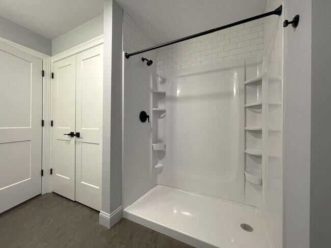 Building Photo - 25 Lowell St