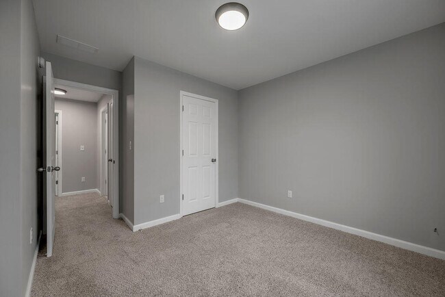 Building Photo - 242 Elkhorn Meadows Dr