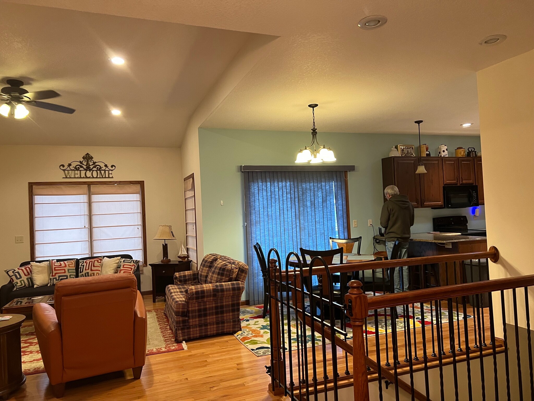 Building Photo - 310 N 1st St