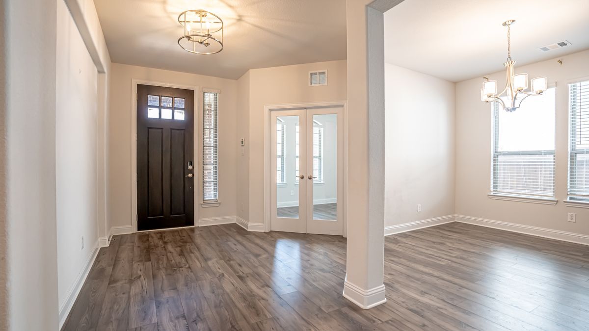 Building Photo - 2507 Henley Wy