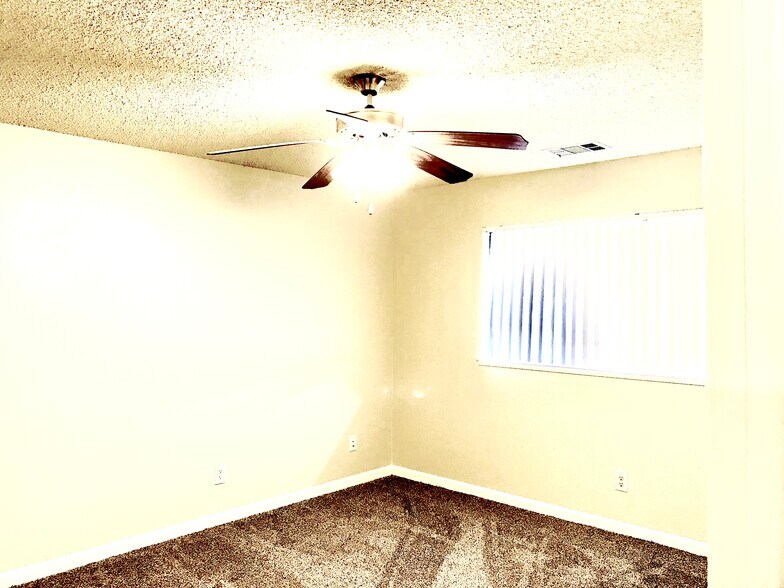 Brand New Ceiling Fans - 1190 S Winery Ave