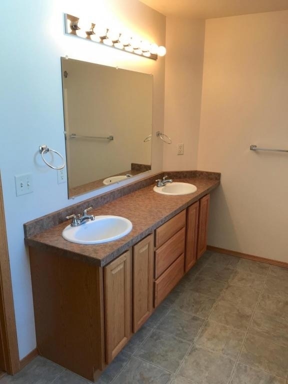 Building Photo - 60 Dayspring Loop