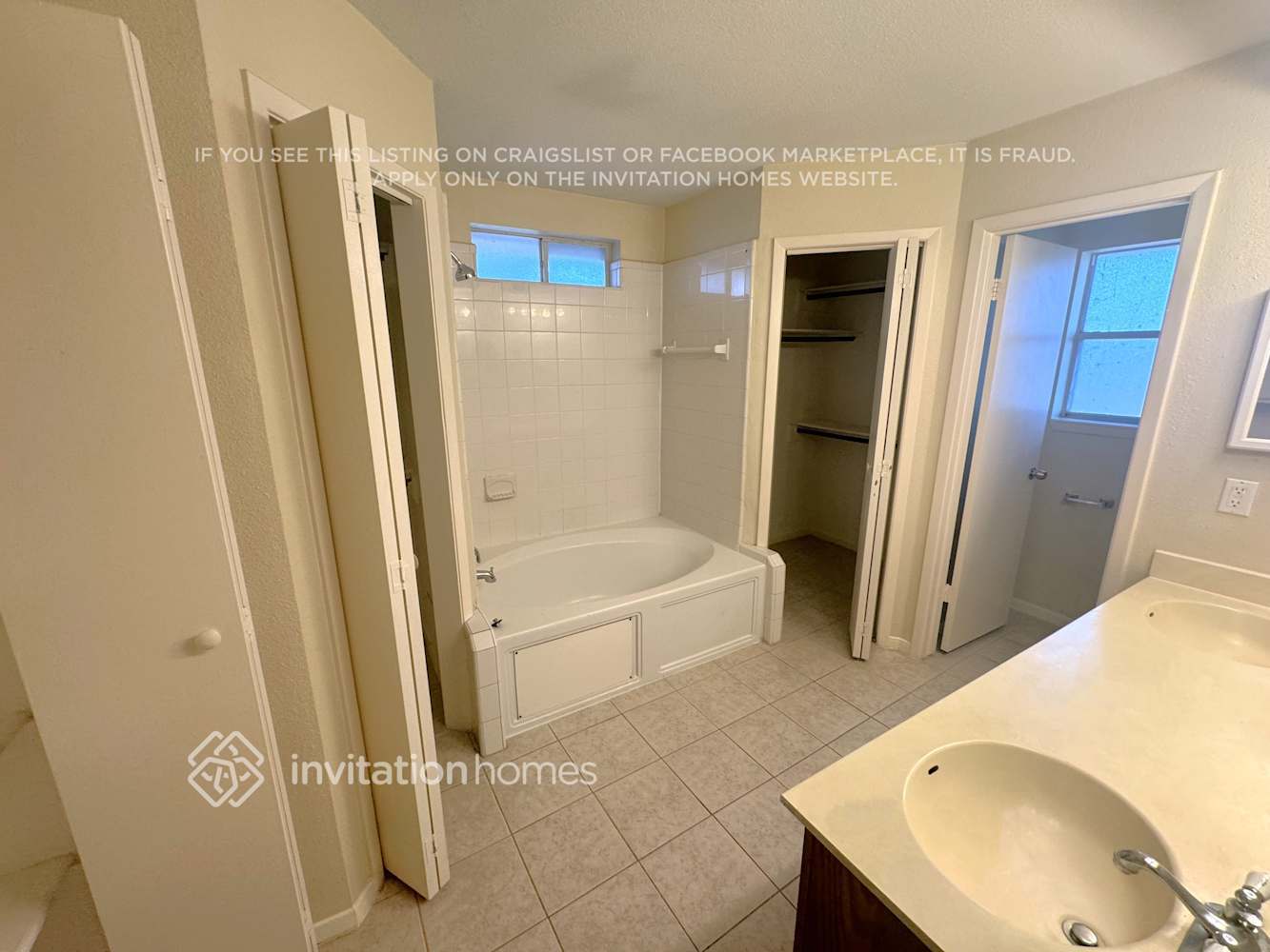 Building Photo - 6902 Fawn River Dr