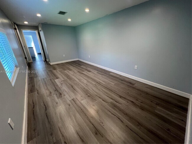 Building Photo - 432 Palmetto Dr