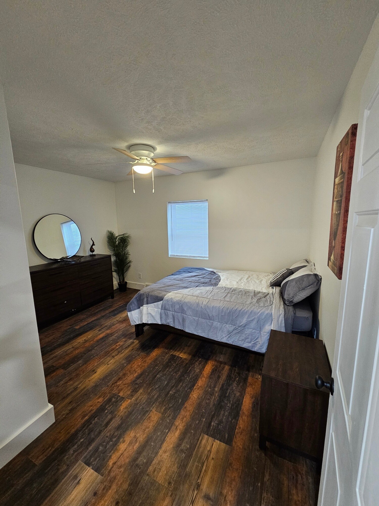 Building Photo - 231 Walnut St