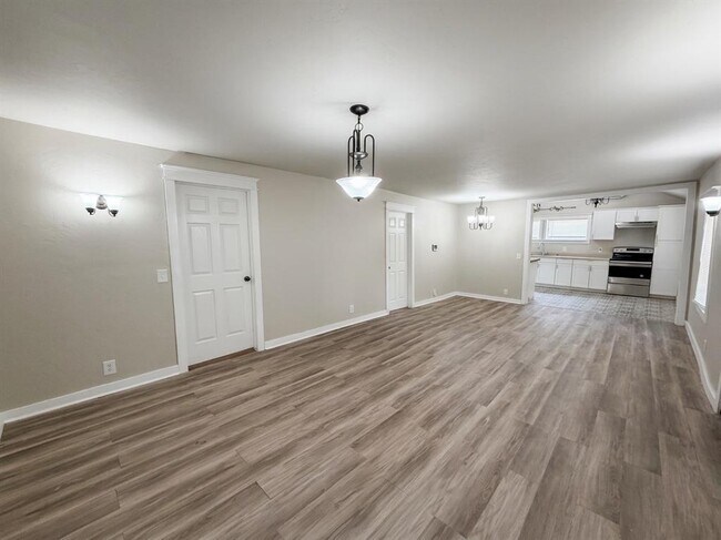Building Photo - 230 W Himes St