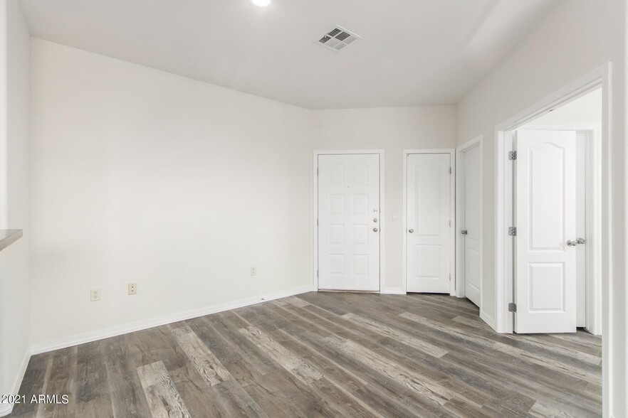Building Photo - 6900 E Princess Dr