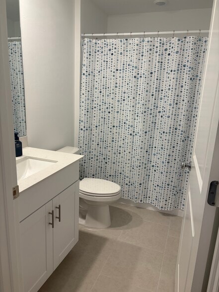 Building Photo - 17269 Cantu Ct