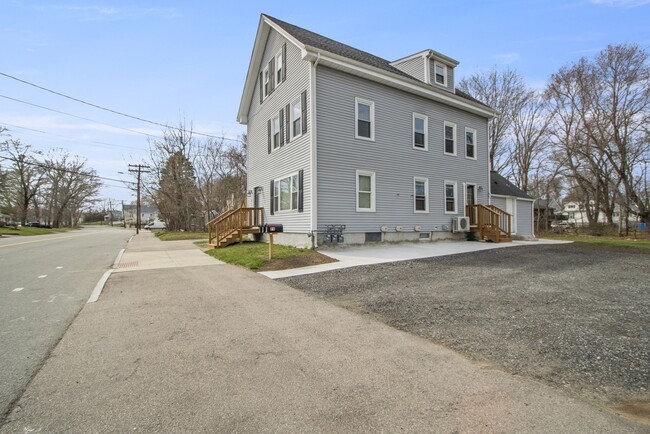 Building Photo - 79 Kilmer Ave