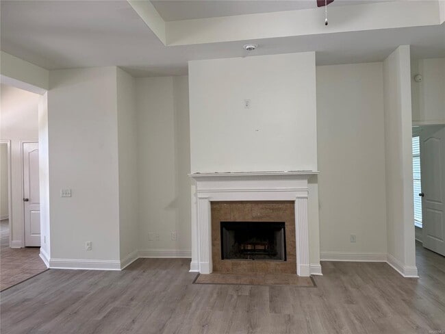 Building Photo - 9832 Helmsley Cir
