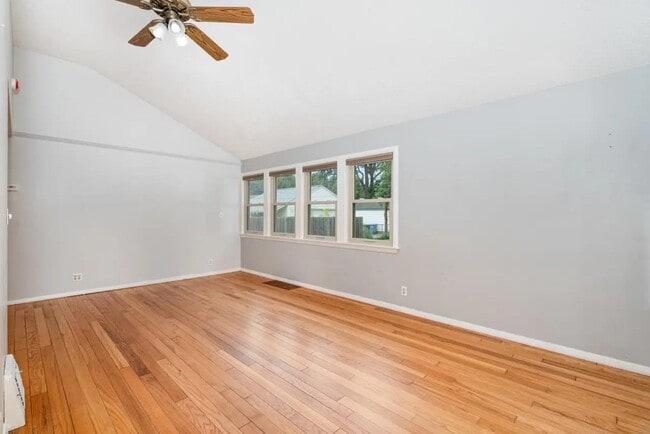 Building Photo - Northeast Benjamin Street