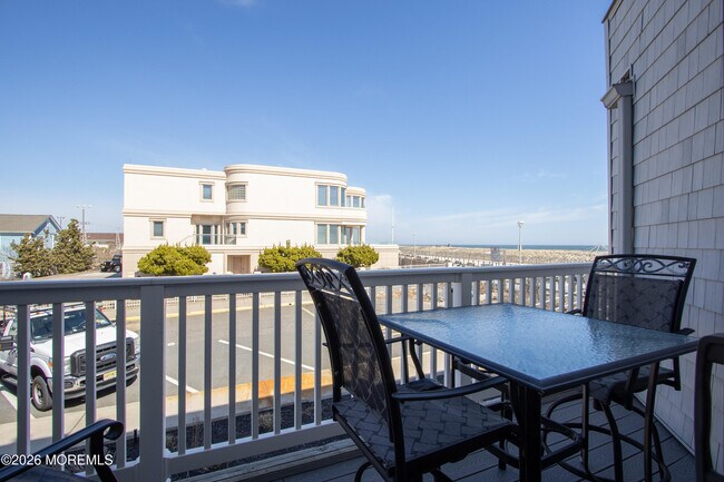 Building Photo - 900 Ocean Ave