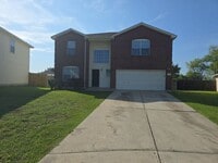 Building Photo - Spacious 4-Bedroom Home with Large Backyar...