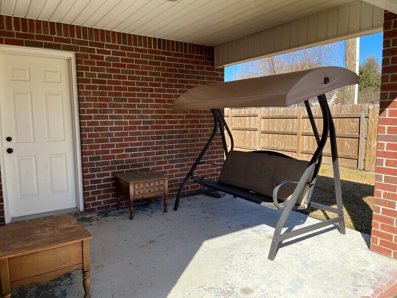 Building Photo - 7 Mulberry Rd