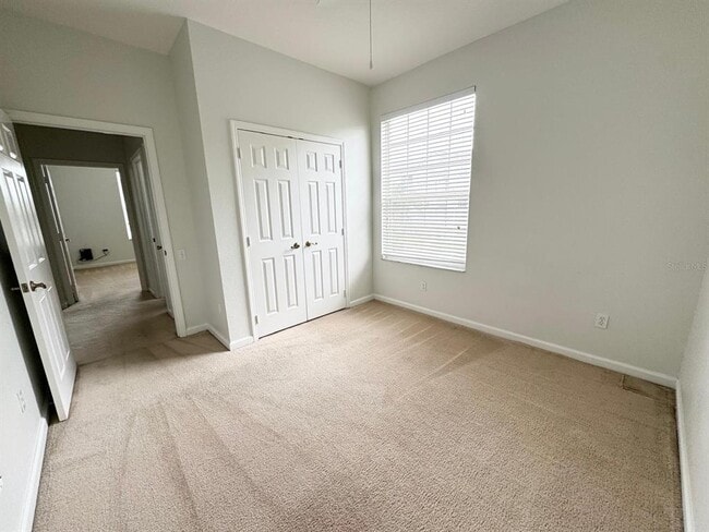 Building Photo - 8101 Coconut Palm Way