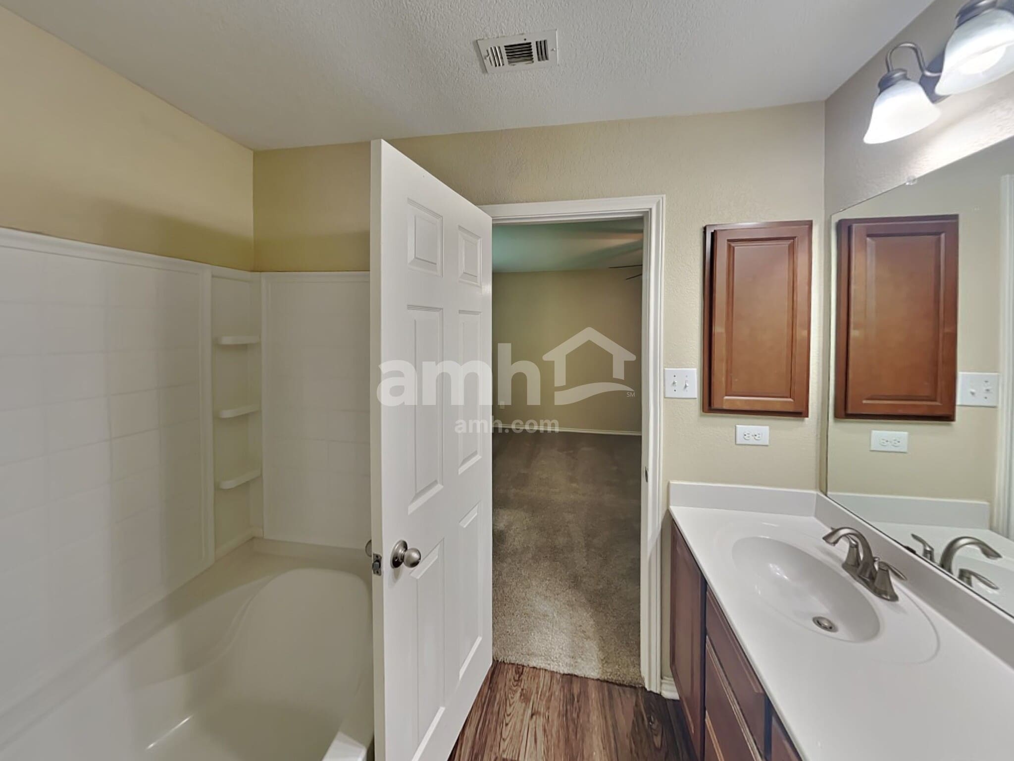 Building Photo - 9054 Canter Horse