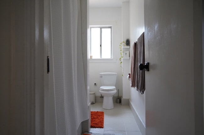 Building Photo - 3729 Boyce Ave