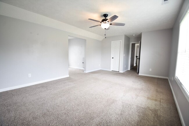 Building Photo - 135 Lenoir Dr