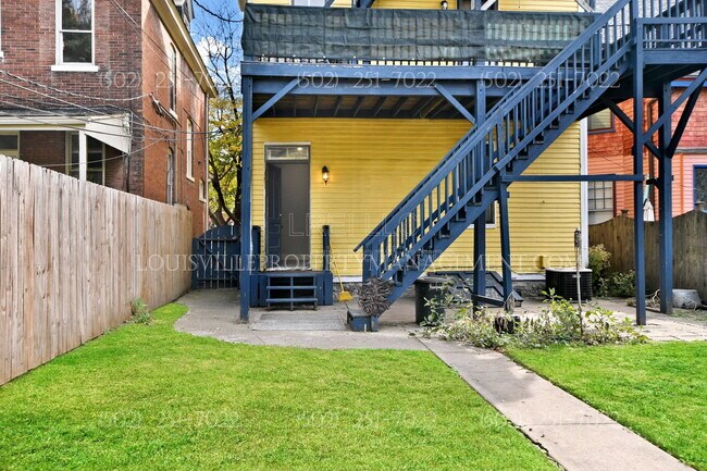 Building Photo - 1325 Hepburn Ave