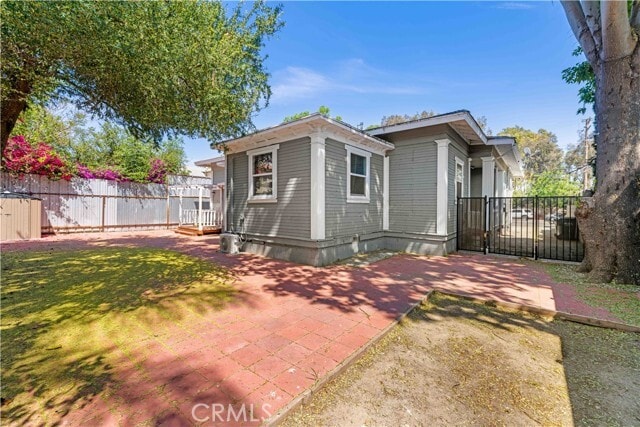 Building Photo - 1333 S Park Ave